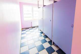 Хостелы Hostel Brize Лиепая Одноместный номер эконом-класса с общей ванной комнатой и туалетом-3